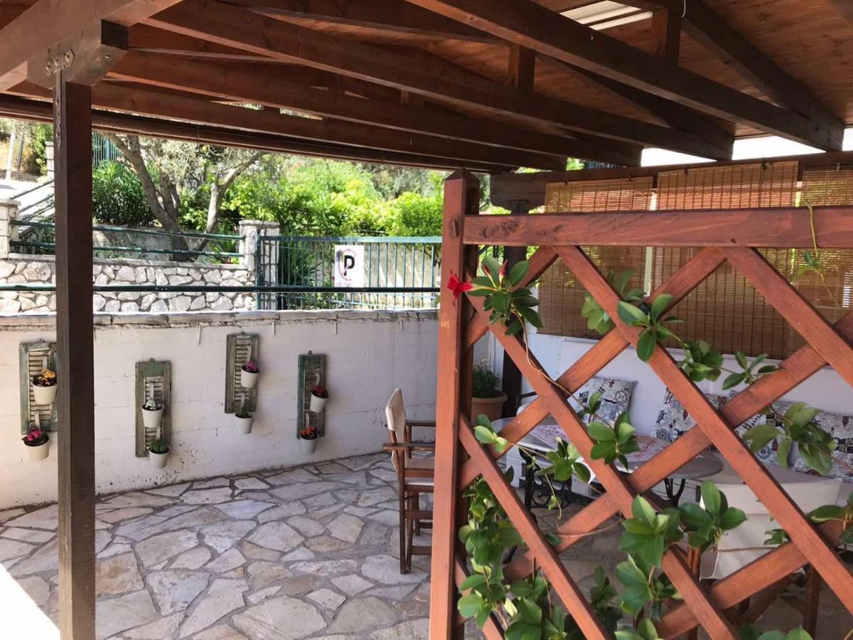 Ferienwohnung Casa Di Giorgio Nikiana Exterior foto